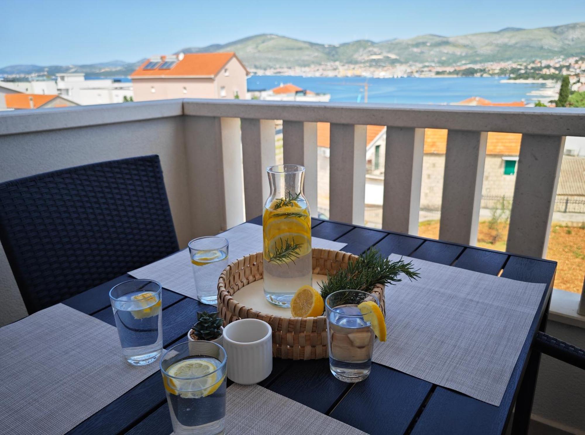 Villa Tončica Traù Esterno foto